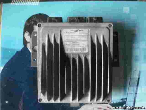 Motorsteuergerät Renault Megane 8200259832 8200264698 R0410B015B DDCR 80967B
