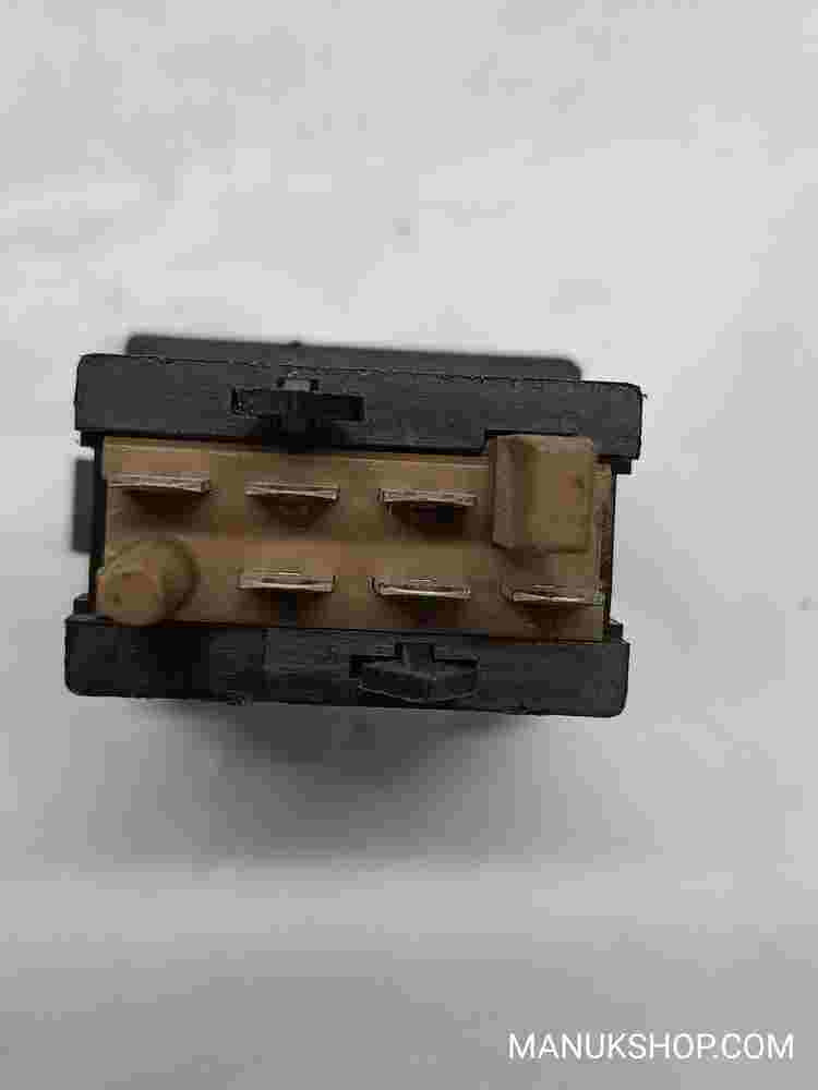 Sitzheizung schalter  Audi A3 S3 8L 8L0963563A 8L0 963 563A MRO TRW PA66-GF30