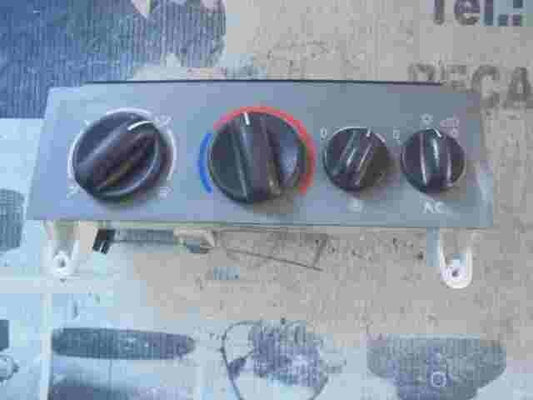 Heizungsbedienteil Renault Kangoo Nissan Kubistar BEHR E6002 Nr.493 C5568 79824