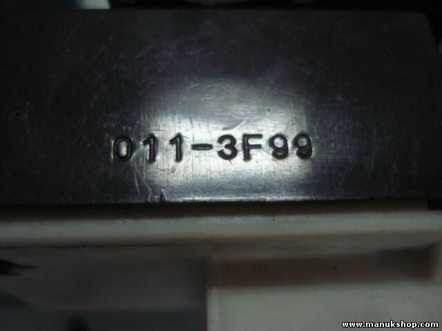 Fensterheber schalter Toyota Yaris 8482010100 D113F99 D11-3F99-3P06-4X32