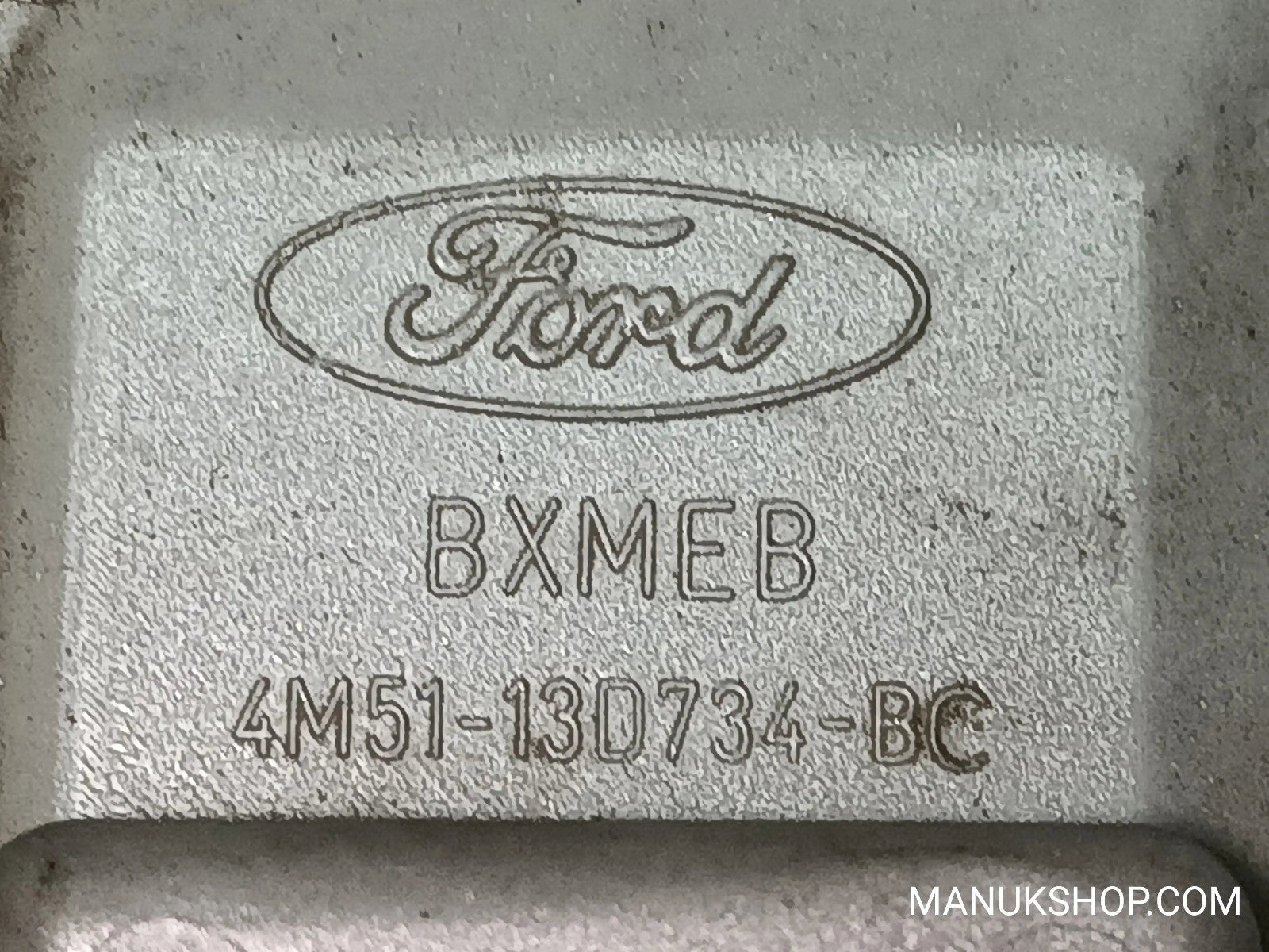 Mittelkonsole  Ford Focus 2 II  4M5113D734BC 4M51-13D734-BC BXMEB