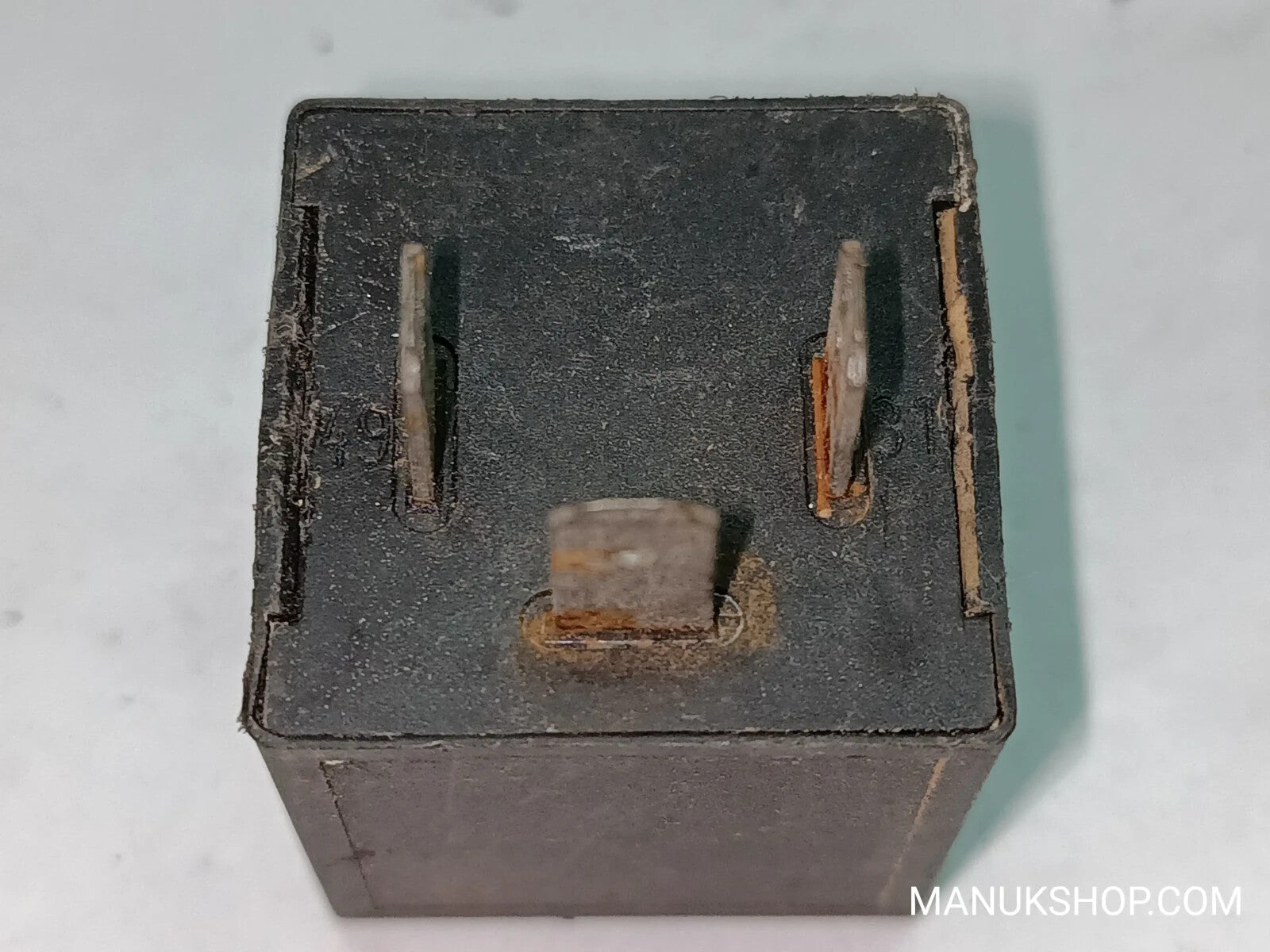Relais Ford 93AG13350AA 93AG 13350 AA  PA6-GF30 2/4x21W/32CP-12V-72BF 003 G1UHK