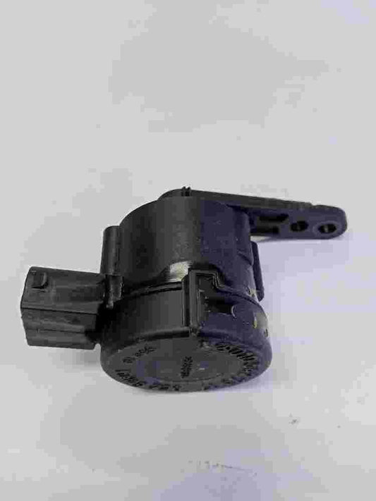 Stellmotor Scheinwerfer LWR Leuchtweitenregulierung Mercedes W124 0105427517