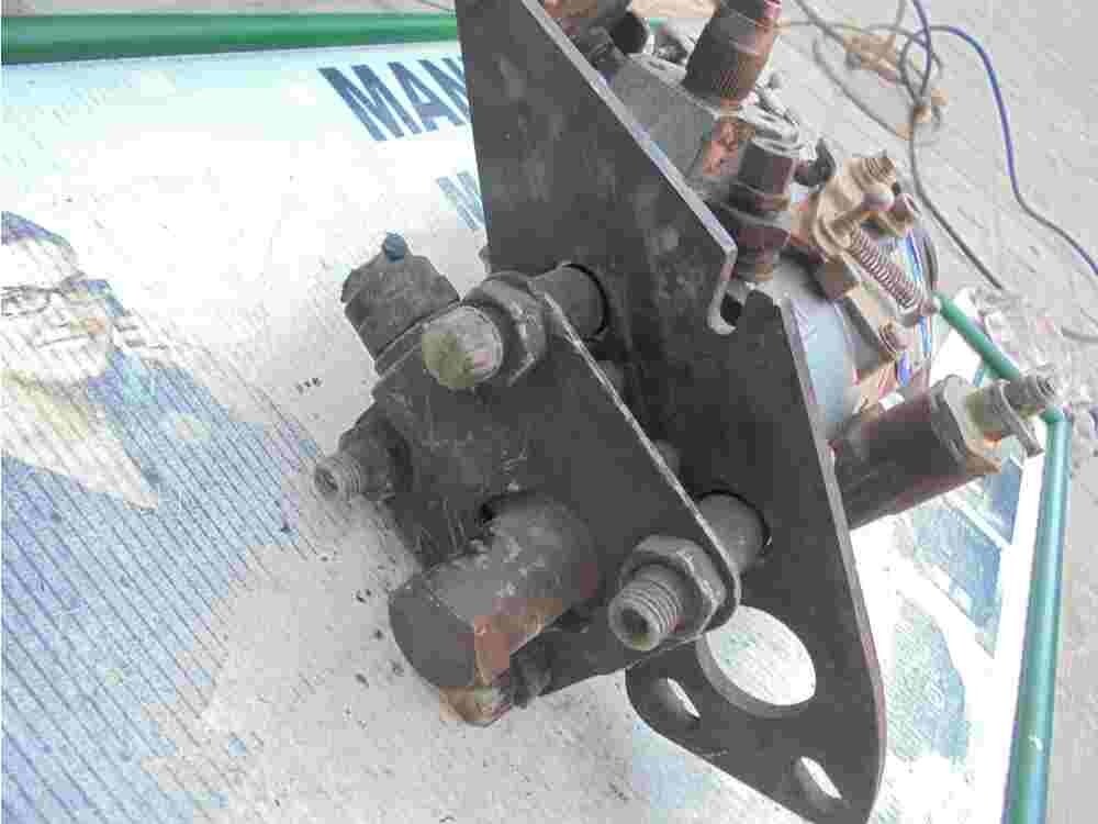 Dieselpumpe  Einspritzpumpe Ford Transit 2.5D LUCAS 8520A120A