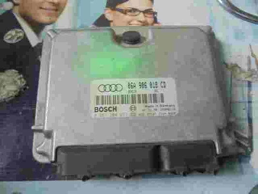 Motorsteuergerät  Audi A3 1.8 BENZIN V01 06A906018CD 26SA6115 BOSCH 0261204993
