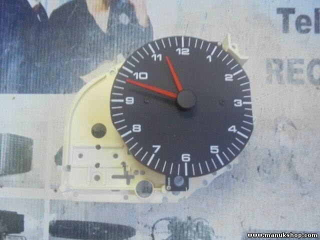 Zeituhr Uhr Instrument Tacho Audi 80 90 VDO 88311203