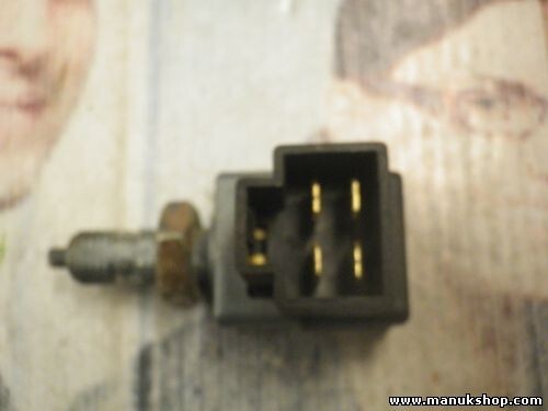 Bremslichtschalter Hyundai Santa Fe Kia 9381038100 93810 38100 93810-38100