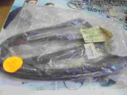 Run Front Door Glass RH  Toyota Echo 6814152011 68141-52011