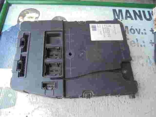 Sicherungskasten Renault Megane II Scenic 8200780018 SIEMENS U118400150J