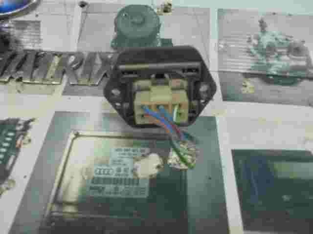 Widerstand Heizung Opel Frontera  Isuzu Trooper ZEXEL 9300 97078452 8-97078452-0
