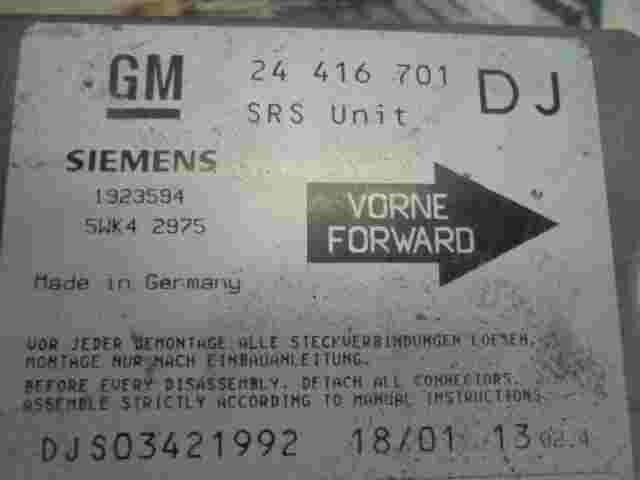 Airbagsensor Airbagsteuergerät Opel Vectra B (DJ) 24416701  SIEMENS 5WK42975