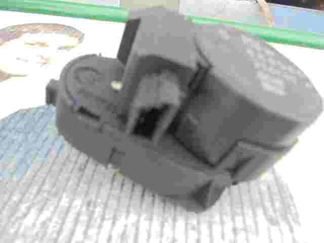 Stellmotor Heizung  BMW E46 E38 E83 X3 6912521 6 912 521 BEHR 86724 ECB565