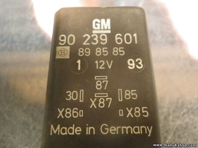 Kühlerlüfter Relais Opel Frontera A GM 90239601 90 239 601 898585 1238617