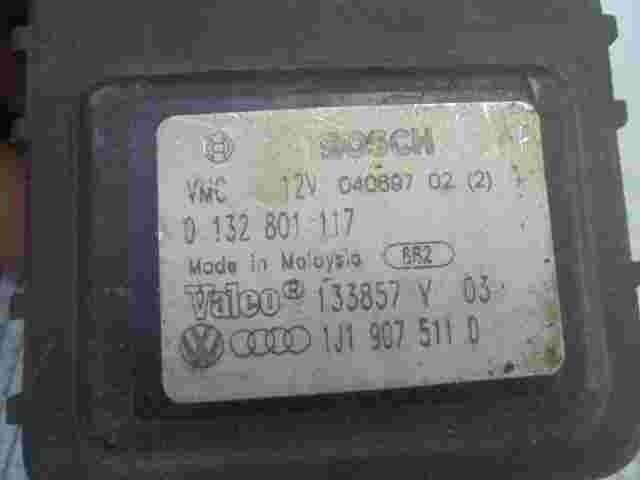 Stellmotor Heizung Audi VW Golf Skoda 1J1907511D BOSCH 0132801117 133857V03