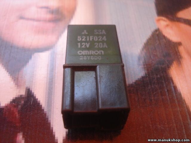 Relais Mitsubhishi Carisma 521F024 SSA 12V 20A OMRON