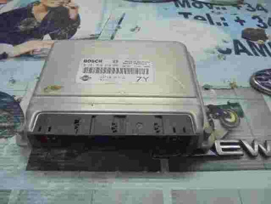 Motorsteuergerät Nissan Almera Tino 7Y 237104U112 BOSCH 0281010810 28SA5575