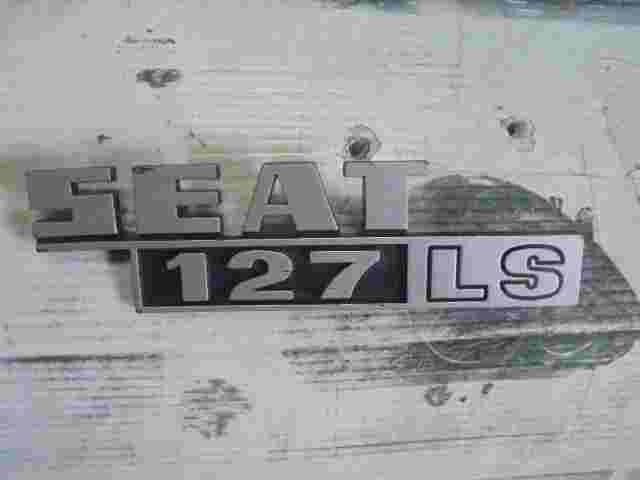 Emblem Logo SEAT 127 LS 23210