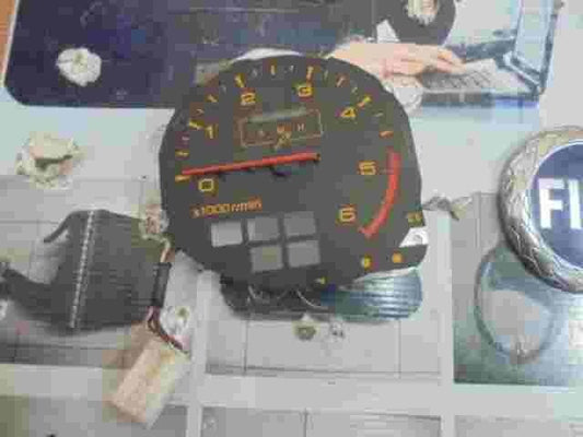 Drehzahlmesser Mitsubishi Pajero Montero 750699955 750699-955
