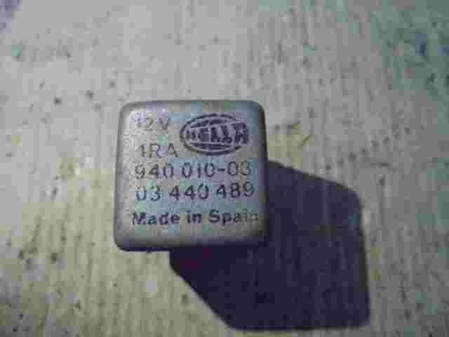 Relais Opel Kadett Corsa A Astra F 94001003 940 010-03 HELLA 4RA94001003