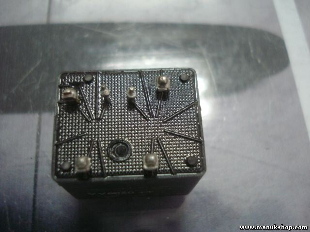 Relais SIEMENS V23076A3001C132 V23076-A3001-C132