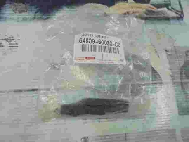 Stopper Sub-Assy Toyota Land Cruiser Prado 150 Lexus GX460 6490960030C0