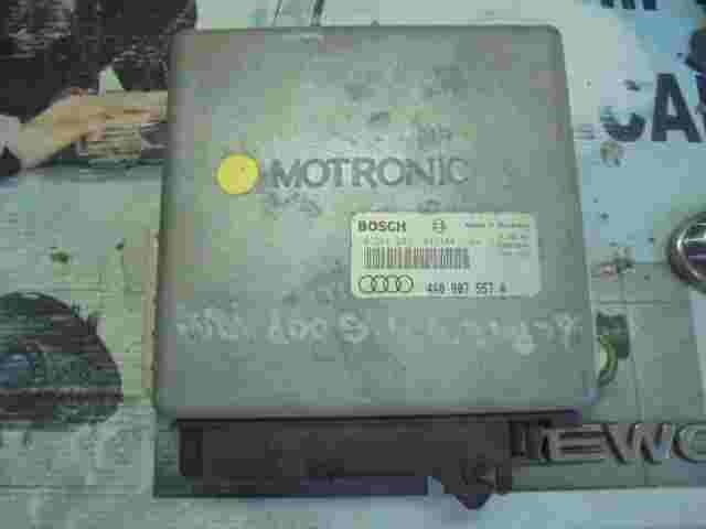 Motorsteuergerät  Audi 100 4.2 V8 4A0907557A  BOSCH MOTRONIC 0261203144