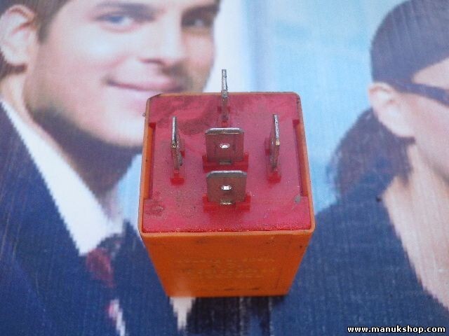 Heckscheibenheizung relais Peugeot Citroen 73906612 73 906 612 961987918000