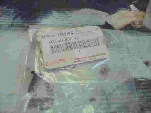 Screw Tapping  Toyota Celica Supra 9354085016 93540-85016
