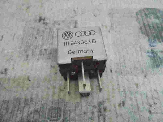 Scheinwerfer Relais Porsche 111943383B 111 943 383 B SHO 899800 89 98 00
