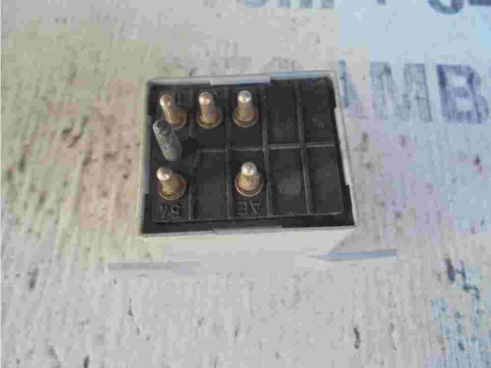 Blinkrelais Mercedes-Benz W124 W202 2018200205 201 820 02 05 58218002 58 218 002