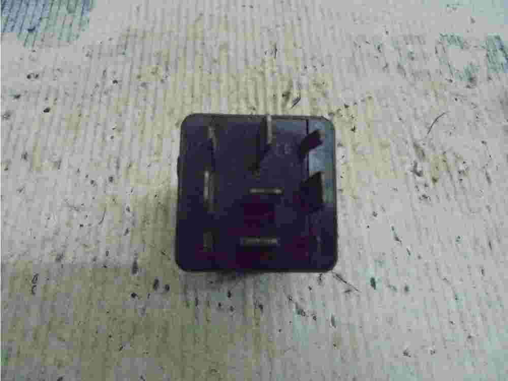 Anlasserrelais BMW 3 E36 61358364174 61.35-8 364 174 LK 05393001 BLAU PA6-GF30