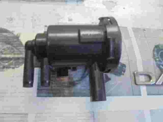 Kraftstoffventil Ventil Dodge Caliber Chrysler Voyager 300M 04669569 04669 569