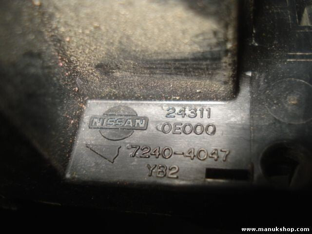 Sicherungskasten Nissan Terrano Ford Maverick YB2 72404047 7240-4047 243110E000