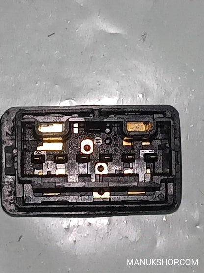 ZV Zentralverriegelungsschalter  Land Rover Freelander YUF500100PUY 03035127