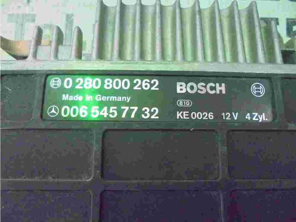 Motorsteuergerät Mercedes- W124 W201 0065457732 KE0026 4Zyl. BOSCH 0280800262