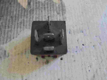 Relais Peugeot G.CARTIER 12V 25A08670 25A 08670