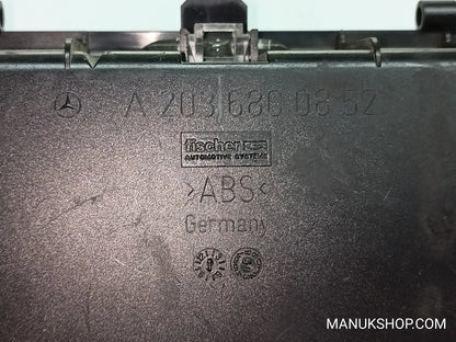 Aschenbecher Mercedes-Benz W203  A2036800852 A 203 680 08 52