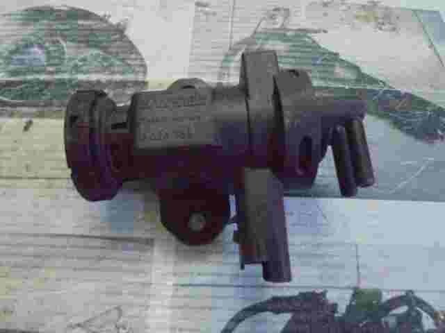 Magnetventil Unterdruckventil Peugeot 206 406 607 806 807 Citroen Jumpy 3024368