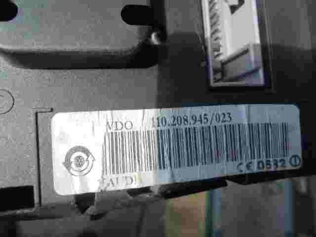Kombiinstrument Tacho  Audi A3 8L0920931EX VDO 110208945023 110.208.945/023