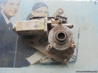 Fensterheber motor hinten rechts Nissan Patrol Station MMR510151 8273006J00
