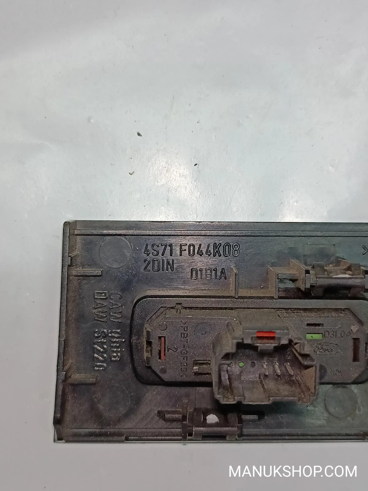 Uhr Digitaluhr Warnblinker schalter Ford Mondeo 4S71F044K08 2DIN D181A