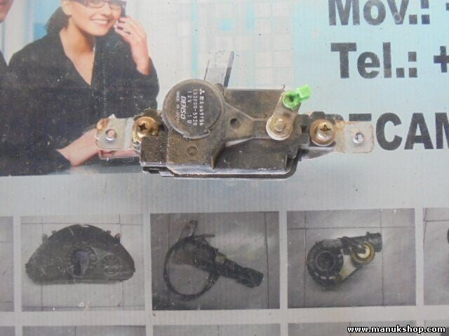 Stellmotor Tür vorne rechts Mitsubishi Pajero MB669156 1528005920