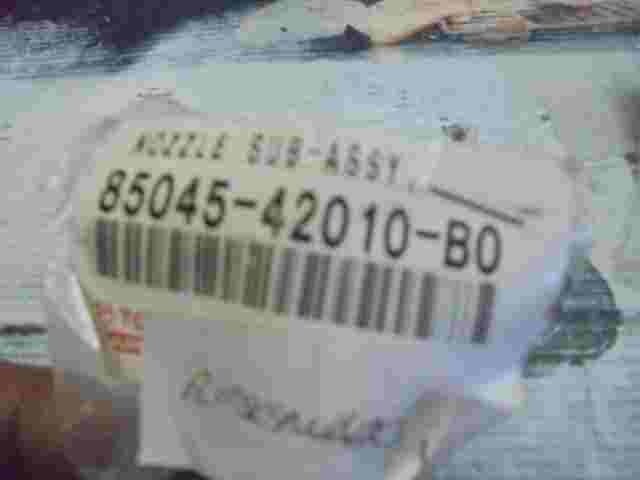 Nozzle Sub-Assy Lamp Washer LH / Toyota RAV 4 8504542010B0 85045-42010-B0