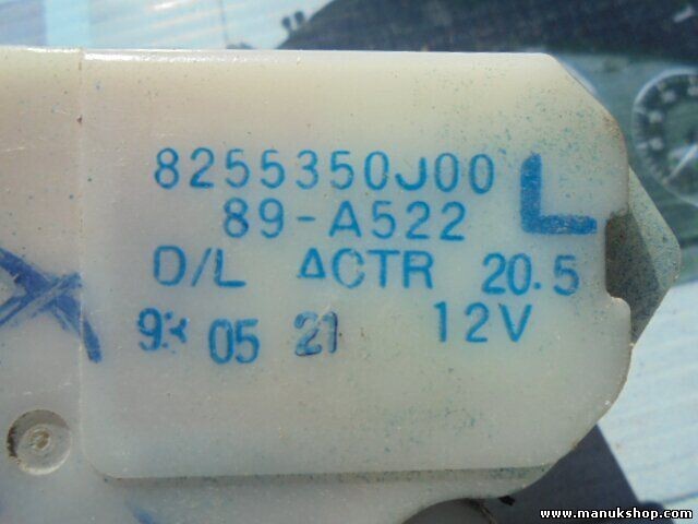 Stellmotor Zentralverriegelung Tür hinten Links Nissan Terrano Ford 8255350J00