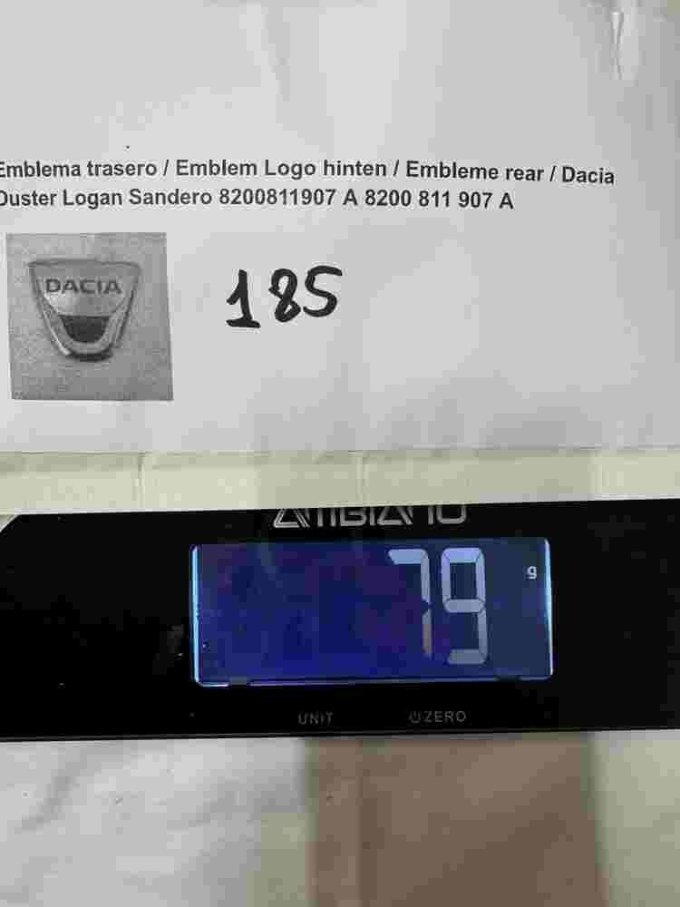 Emblem Logo hinten Dacia Duster Logan Sandero 8200811907 A 8200 811 907 A .
