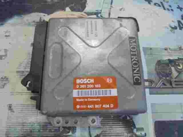 Motorsteuergerät Audi V8 200 D11 441907404D BOSCH Motronic 0261200183