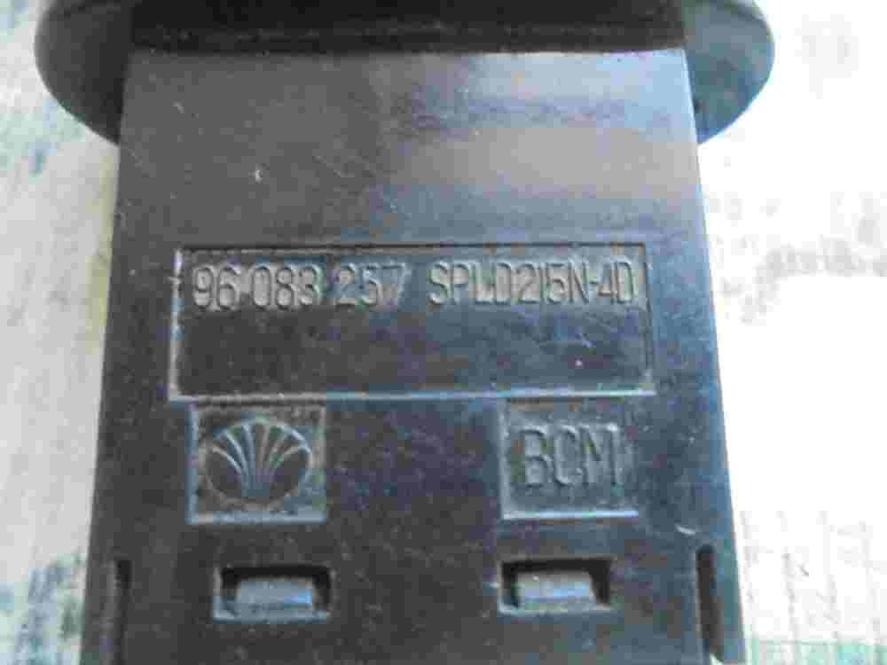 Warnblinkschalter Daewoo Espero 96083257 96 083 257 SPLD215N-4D