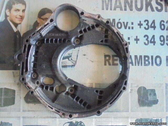 Flansch Anschlussplatte Mercedes W114 W116 C123 W460 W123 M110 2.8 R1100111545