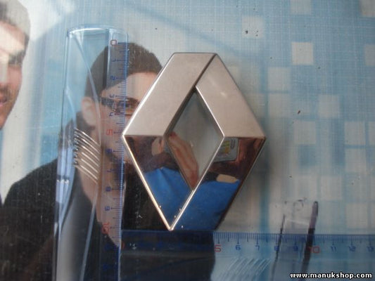 Emblem Logo Renault Mégane Clio 7,5 cm. 9,5 cm.