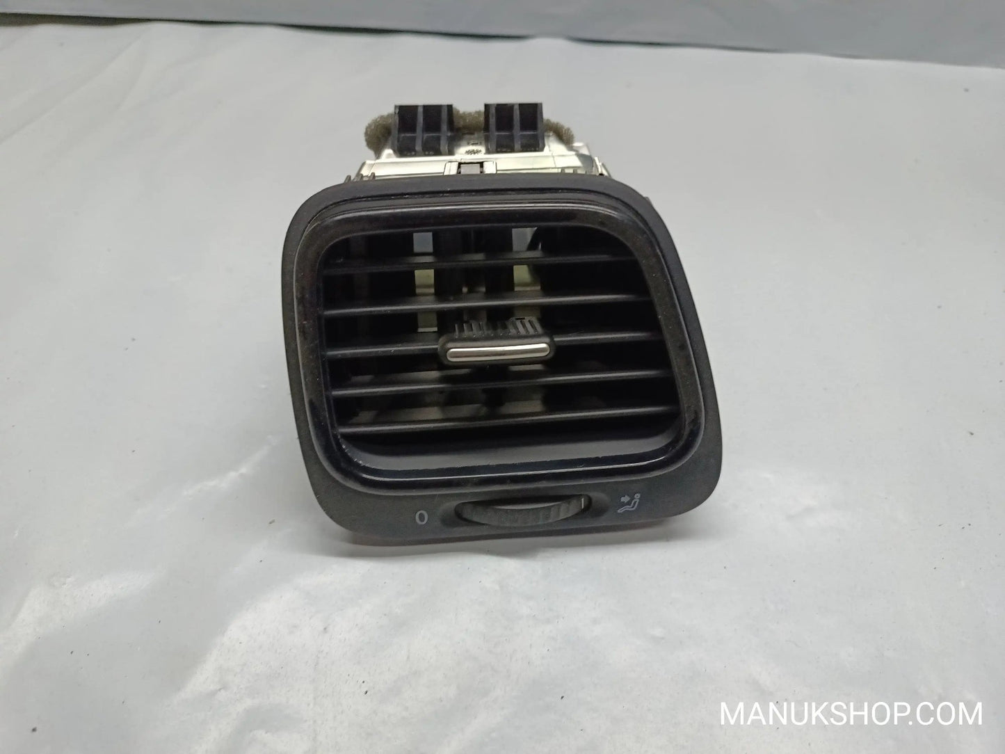 Lüftungsdüse Luftdüse VW Scirocco 3 III  1Q0819704K 1Q0 819 704 K 1Q0819710B